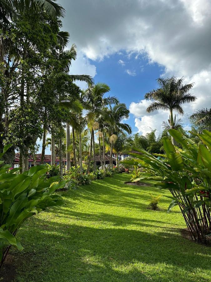 El Percal Hacienda Hotel Montenegro Exterior photo